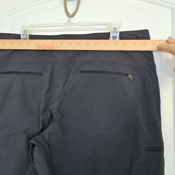 L.L.Bean Hiking Pants Women’s 16 Black Cropped Straight Leg Stretch Lightweight - Picture 5 of 10